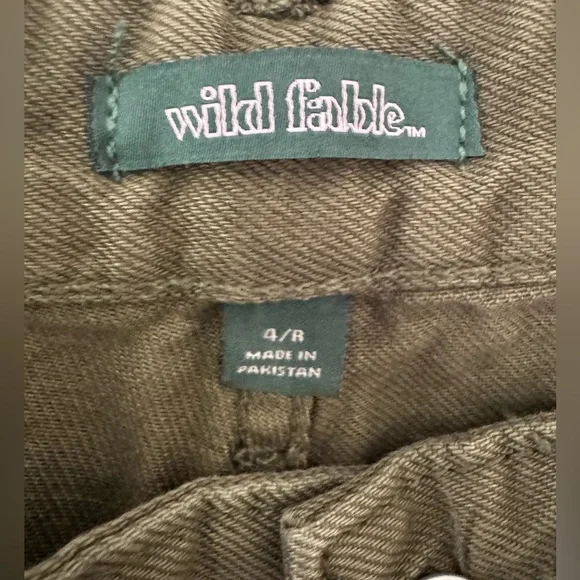 Wild Fable Mid Rise Baggy Cargo, Size 4 - Picture 5 of 6